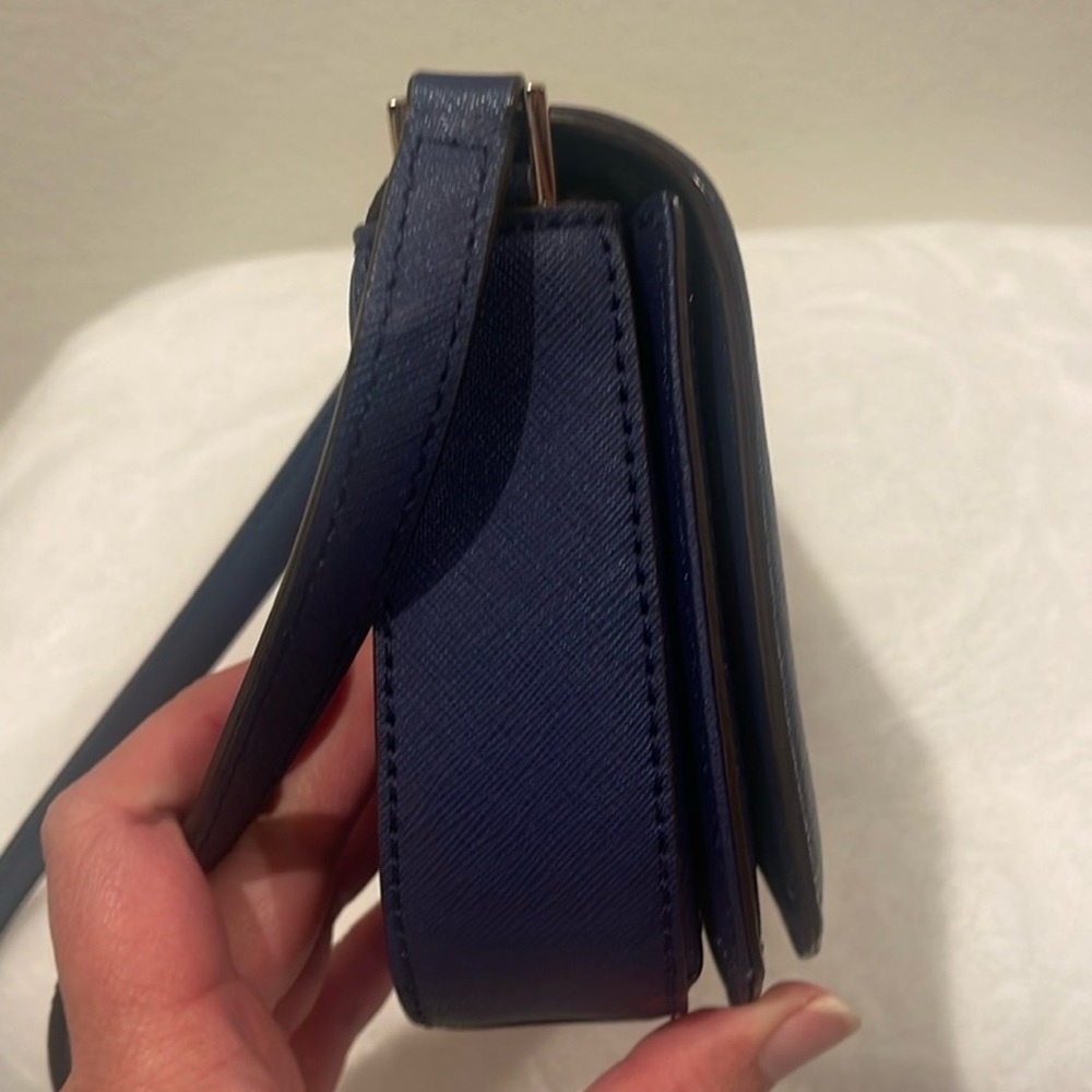 Immaculate Navy Kate Spade New York Crossbody - Picture 4 of 12